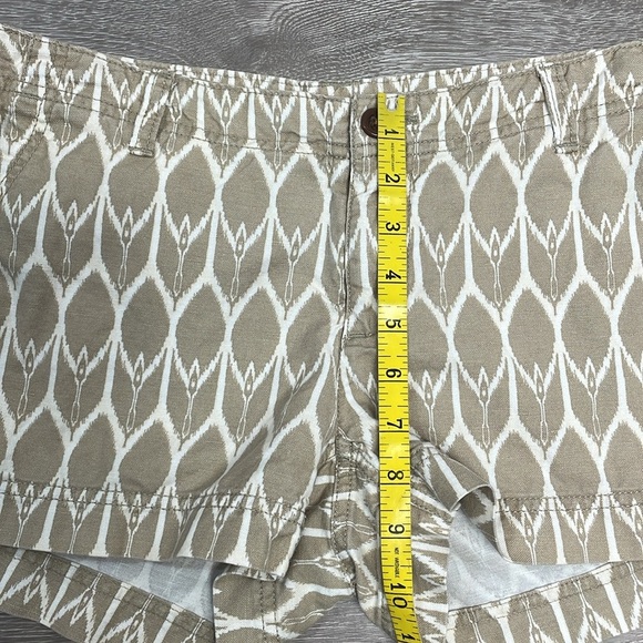 The North Face Maywood Flat Front Linen Blend Tan White Ikat Print Shorts 6 - Picture 9 of 16
